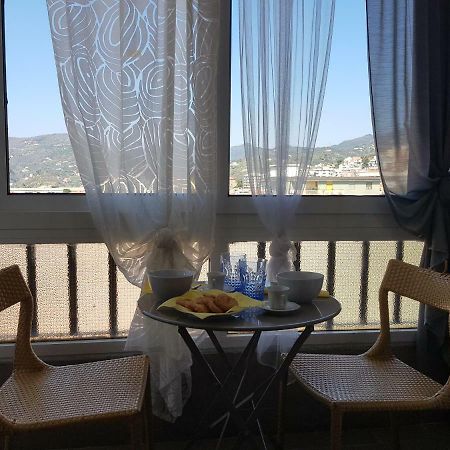 Romantica Fuga Con Vista Panoramica Sulla Citta Di Savona Apartman Kültér fotó