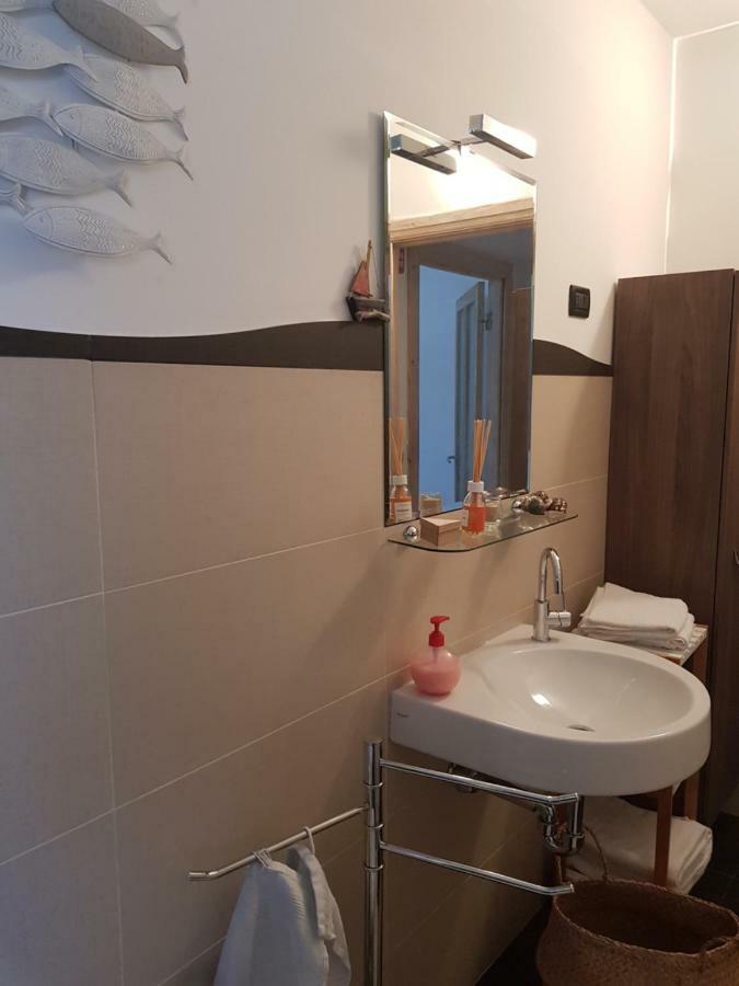 Romantica Fuga Con Vista Panoramica Sulla Citta Di Savona Apartman Kültér fotó